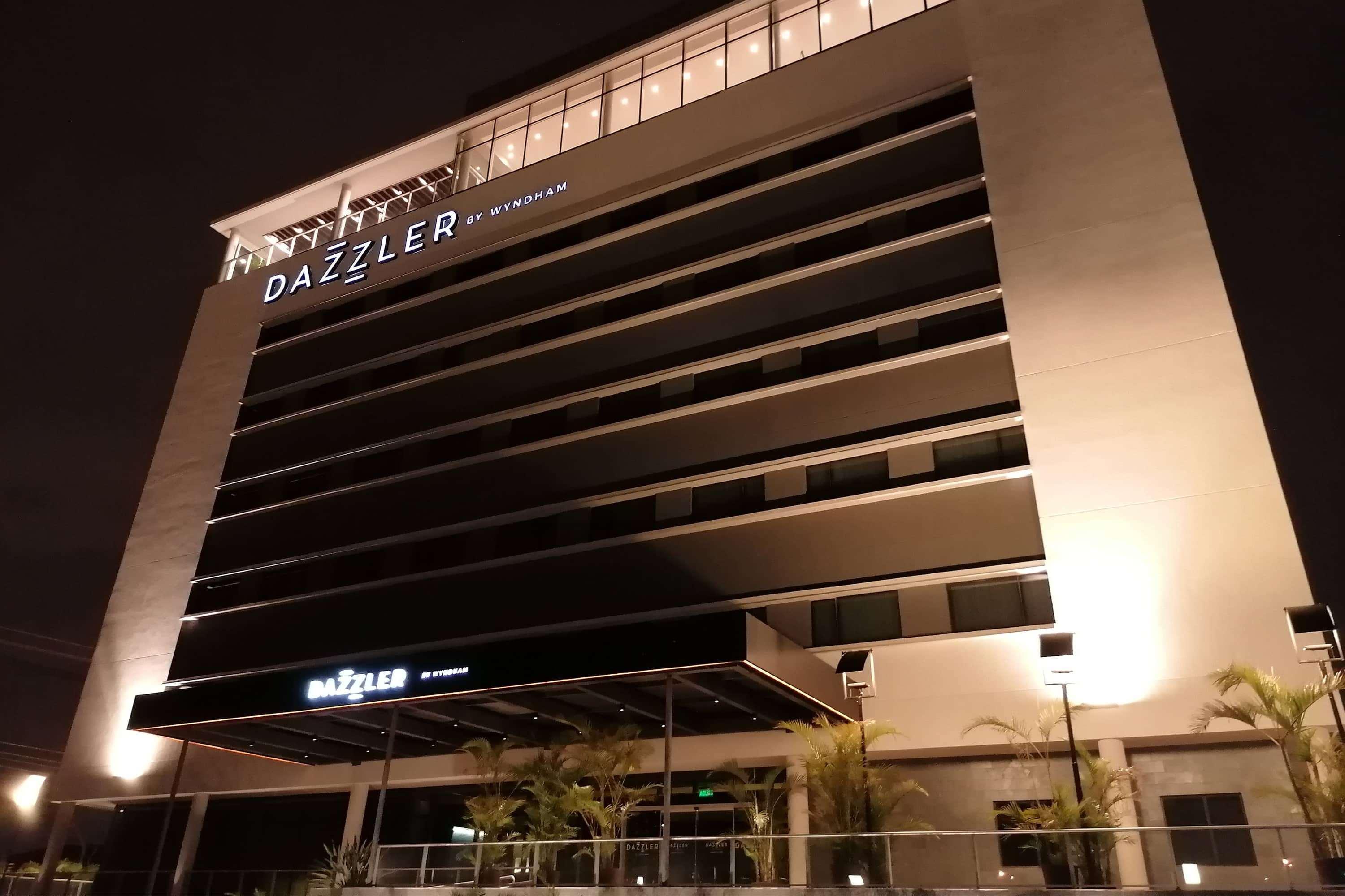 Dazzler By Wyndham Ciudad Del Este Exterior photo